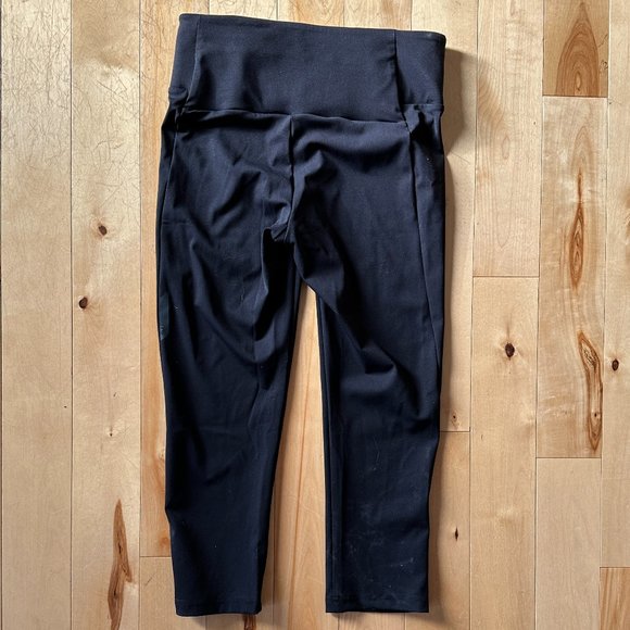 Women's Capri Tights - Picture 4 of 5